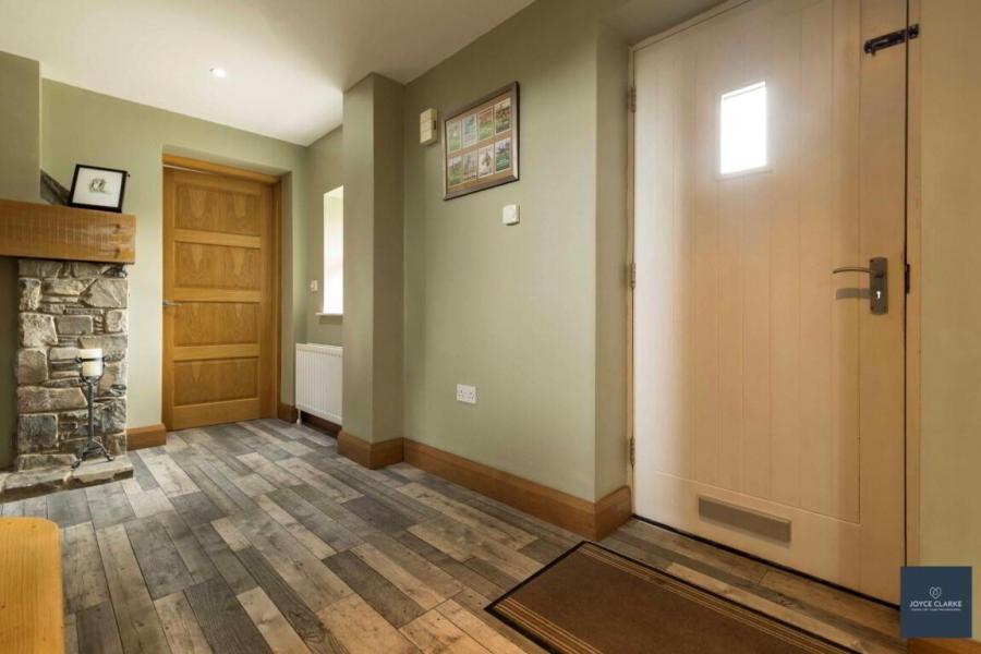25b Magheralone Road