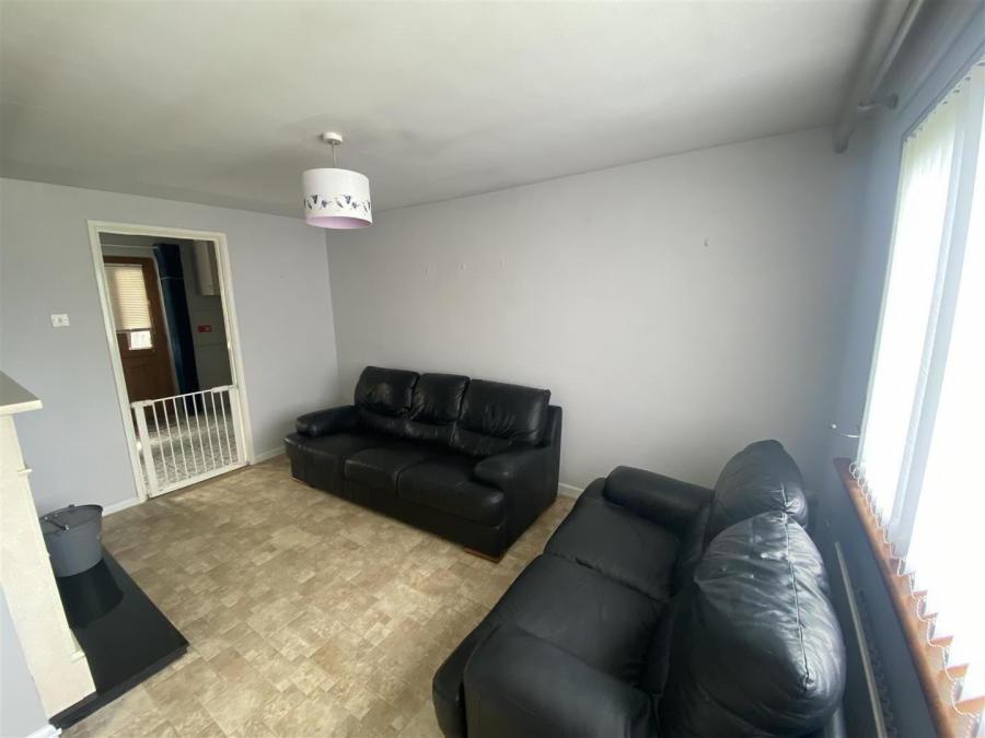 68 Cloghoge Road