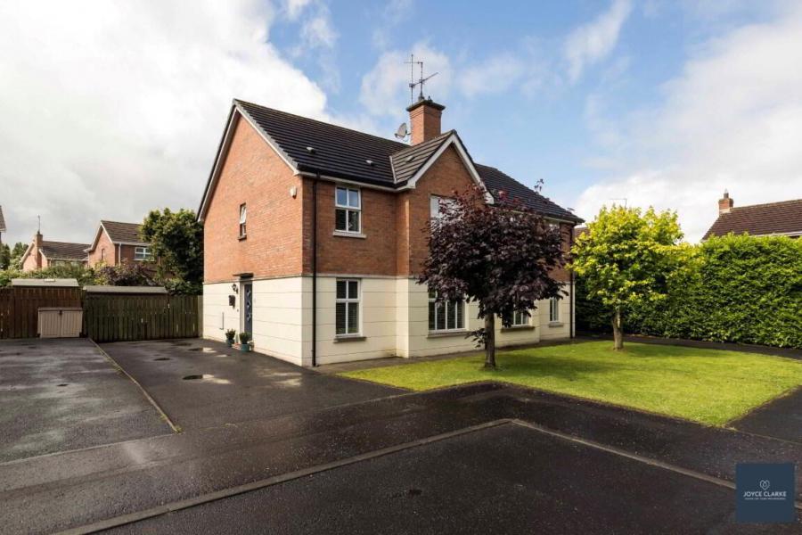 9 Annesborough Mews