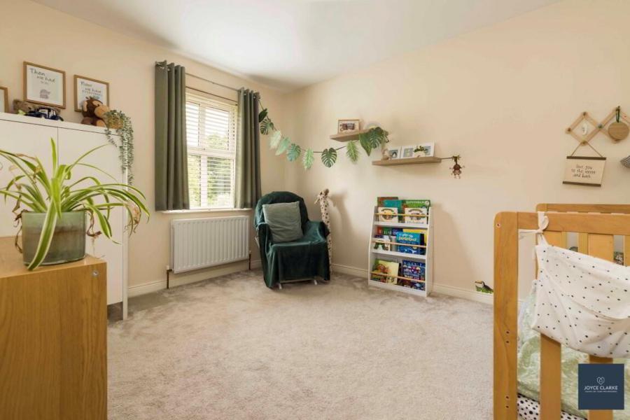 9 Annesborough Mews