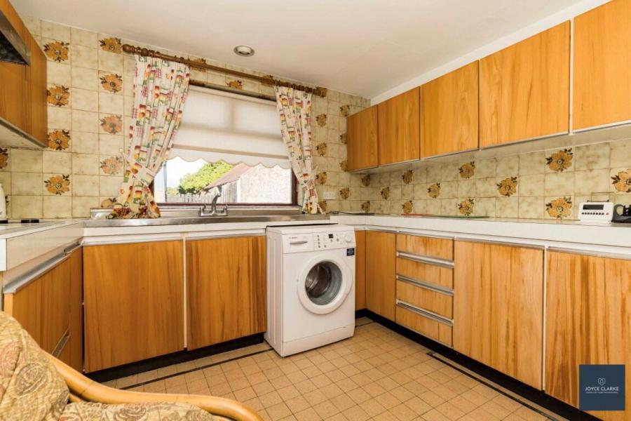 18 Lisburn Road