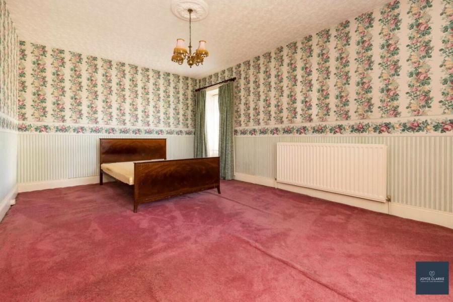 18 Lisburn Road