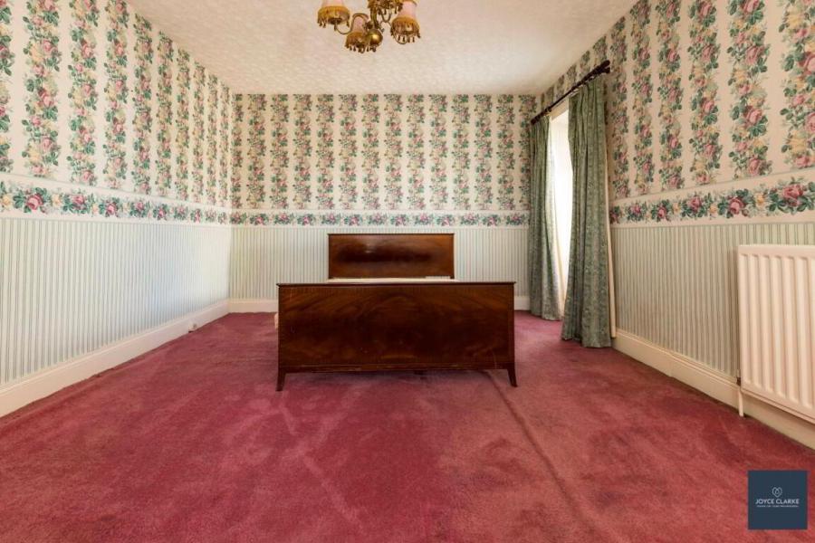 18 Lisburn Road