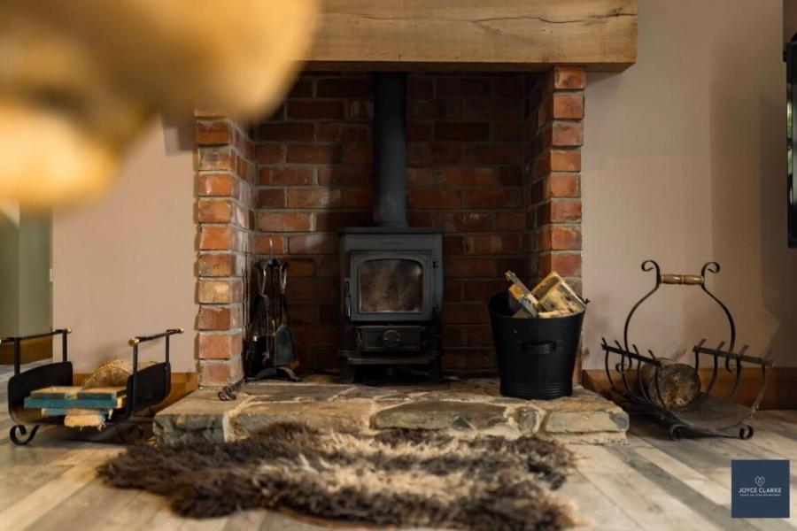 25b, Magheralone Road
