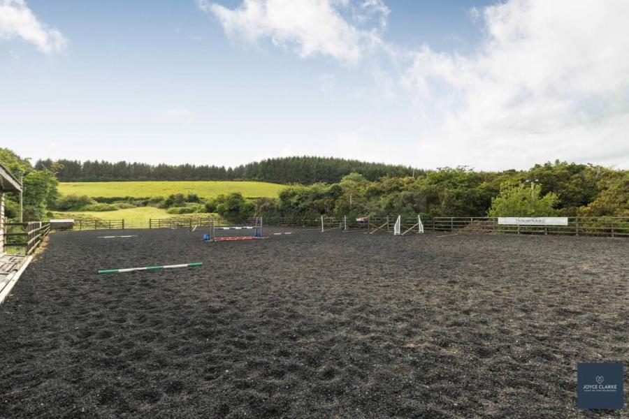 25b, Magheralone Road