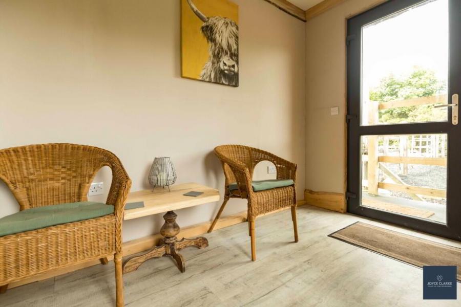 25b, Magheralone Road