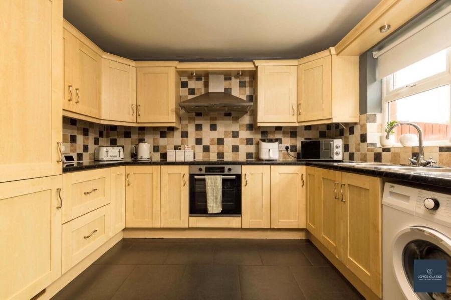 13 Bridgeford Meadows