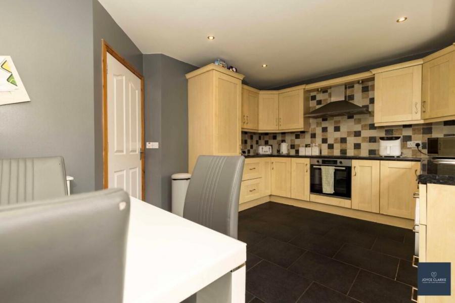 13 Bridgeford Meadows