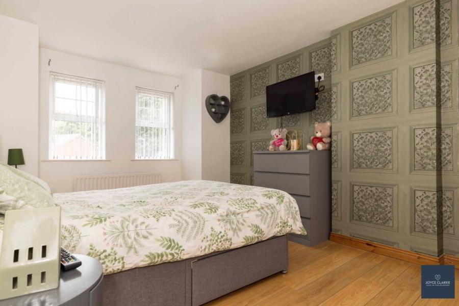13 Bridgeford Meadows