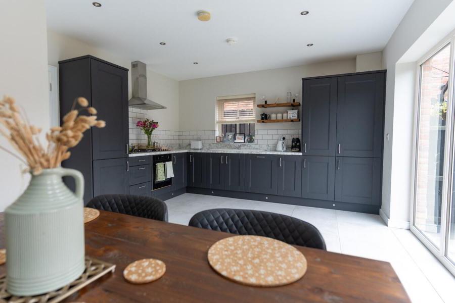 6 Moyraverty Mews