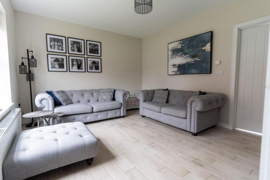 6 Moyraverty Mews
