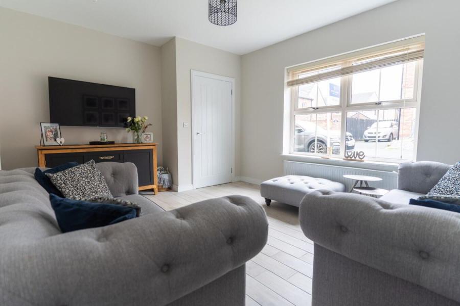 6 Moyraverty Mews