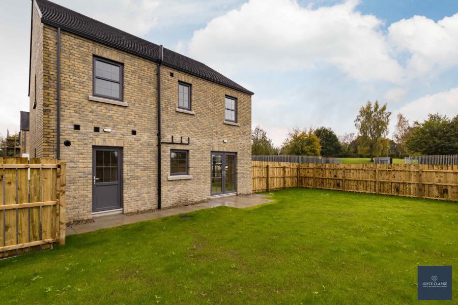 28, Brick, Rathview Hall