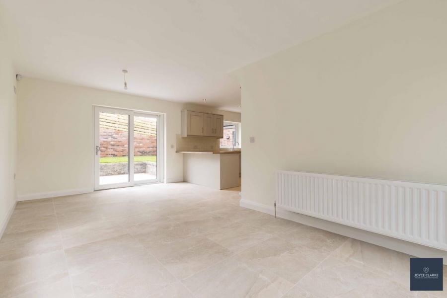 1, Clover Heights (includes Garden Room )
