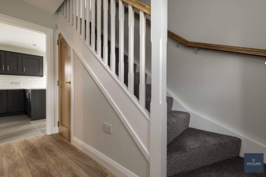 1, Clover Heights (includes Garden Room )