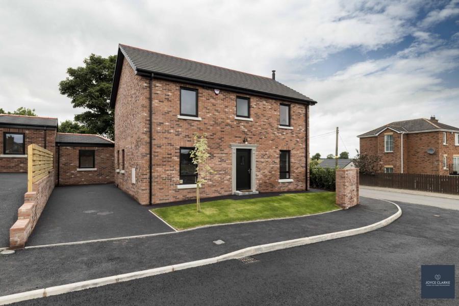 1, Clover Heights (includes Garden Room )