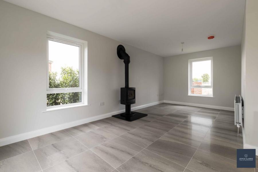 1, Clover Heights (includes Garden Room )