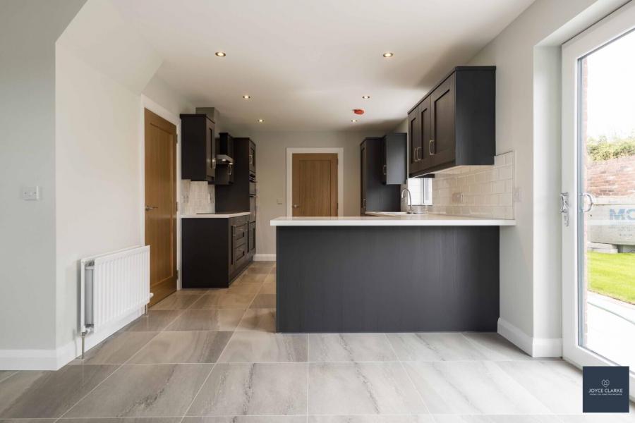 1, Clover Heights (includes Garden Room )