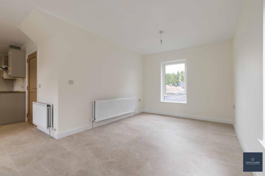 2, Clover Heights (includes Garden Room )