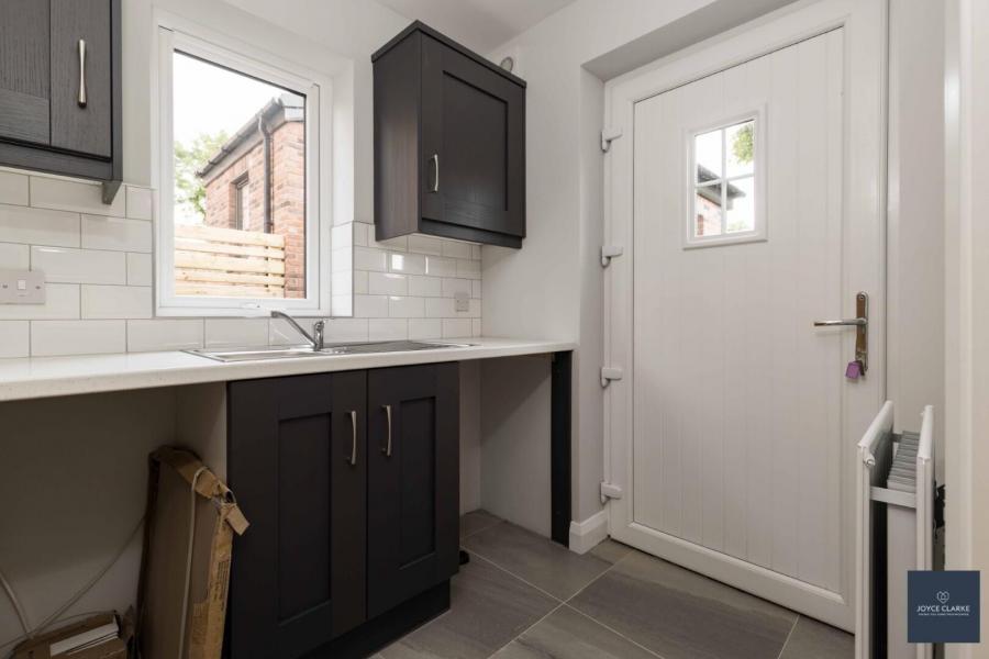 2, Clover Heights (includes Garden Room )