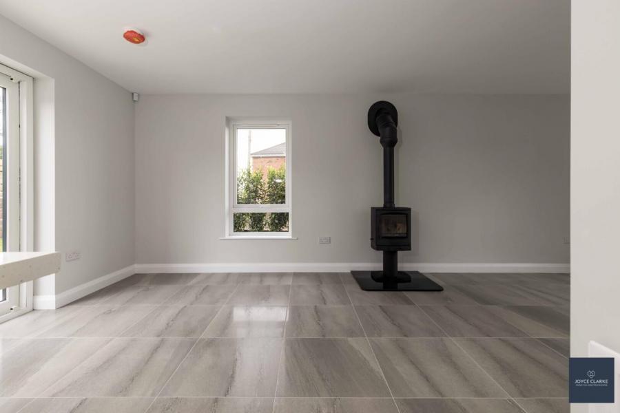 2, Clover Heights (includes Garden Room )