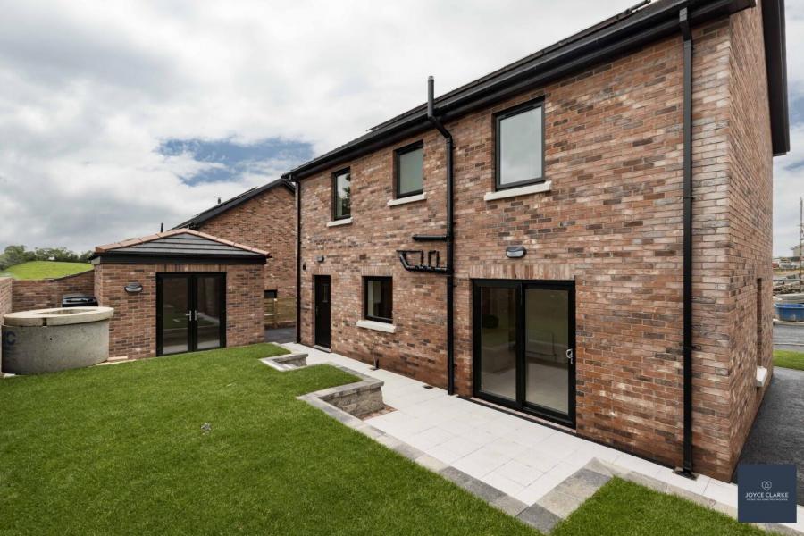 2, Clover Heights (includes Garden Room )