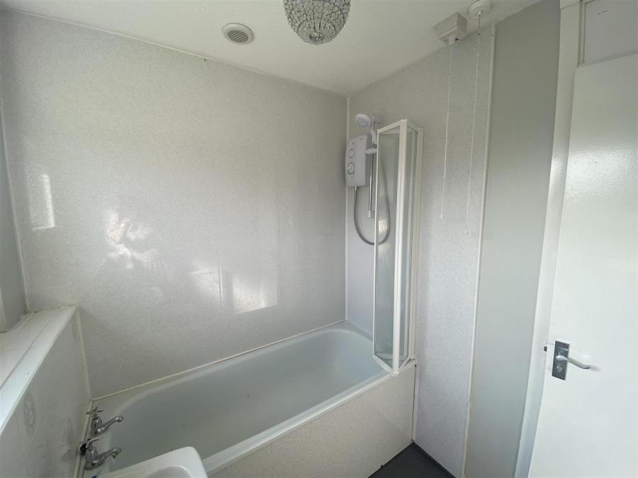 213 Parkmore