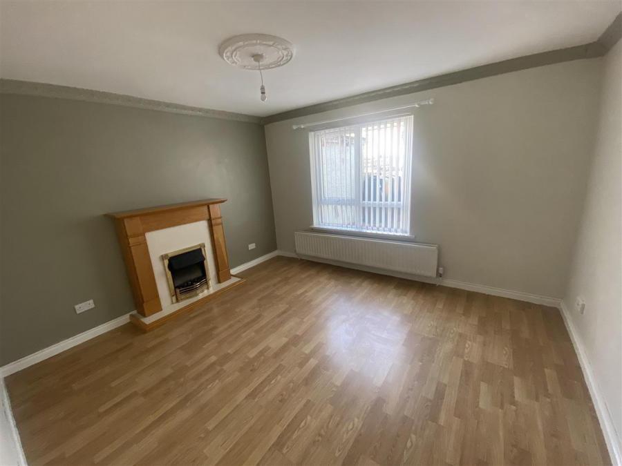 213 Parkmore