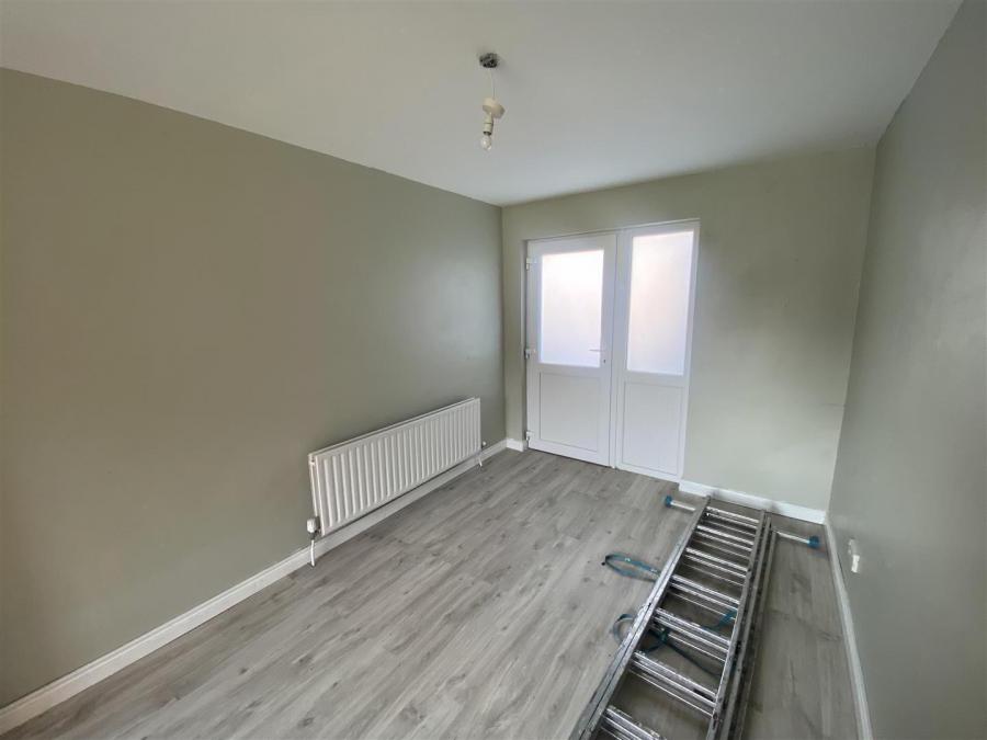 213 Parkmore