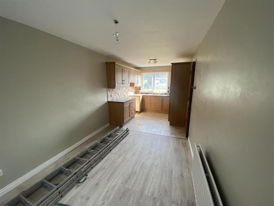 213 Parkmore
