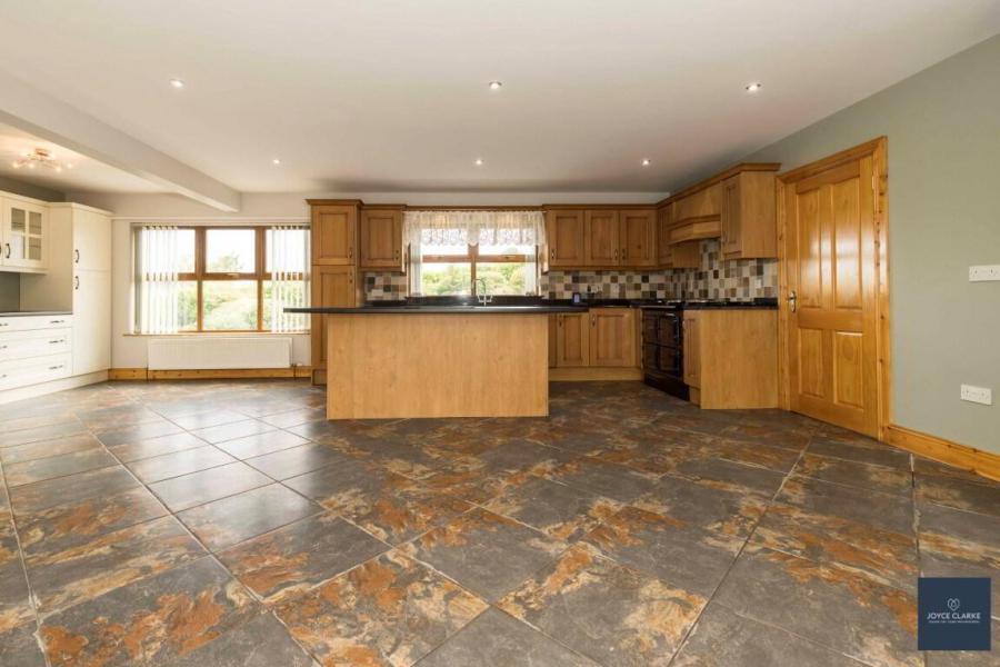 18 Kernan Road