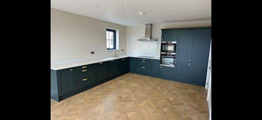24, Laurelmount Meadows