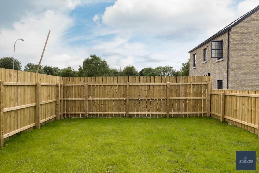 26, Render, Rathview Hall