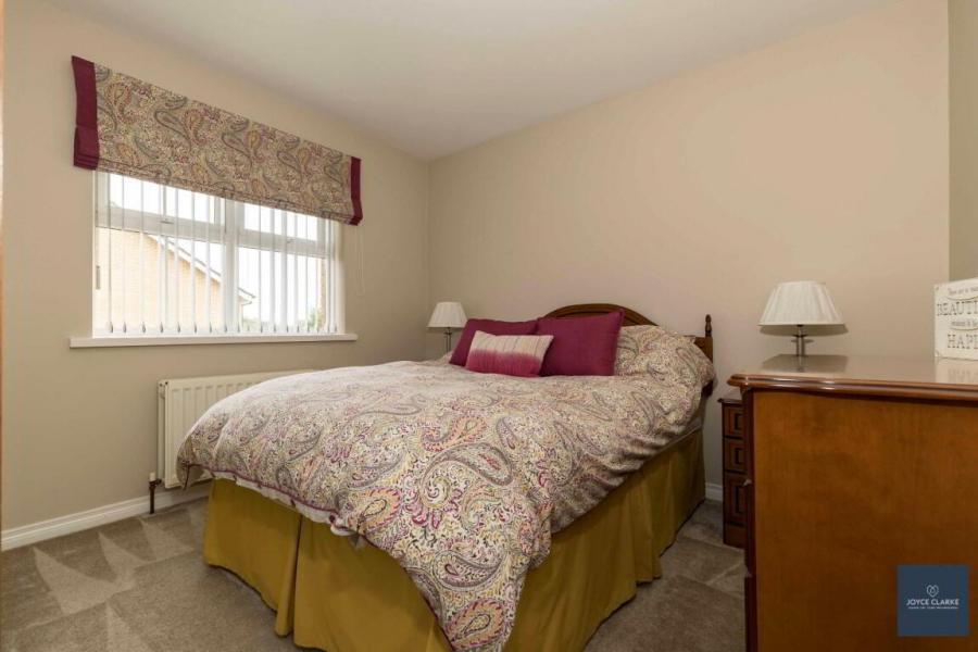 43 Huntingdale Lodge