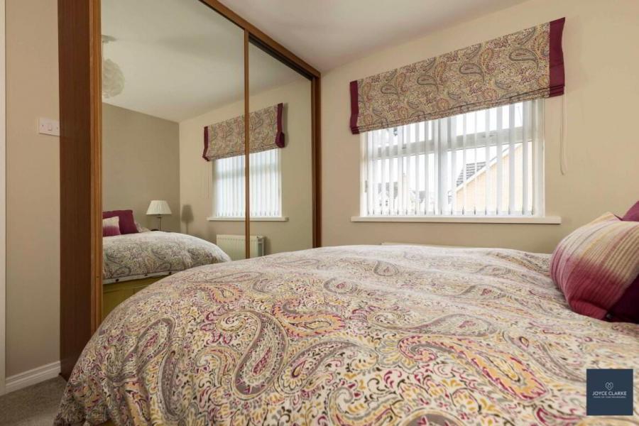43 Huntingdale Lodge