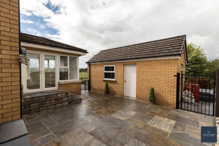 43 Huntingdale Lodge