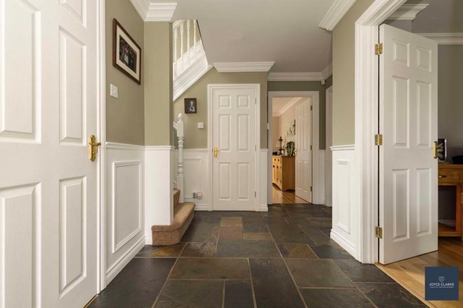 43 Huntingdale Lodge