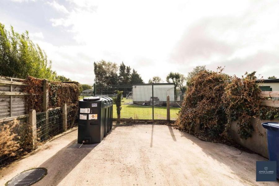 10 Bayview Park