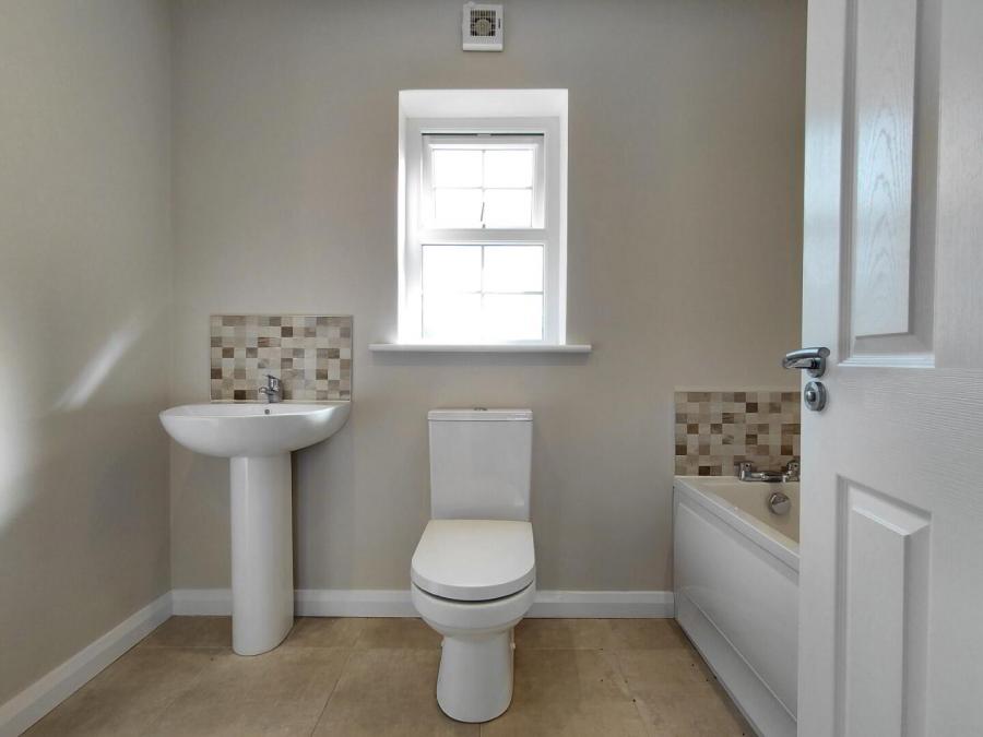 98, Brick, Dickson's Wood