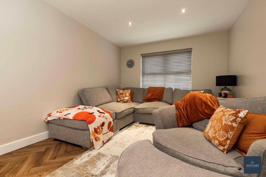 14 Parsons Gate 14 Parsons Gate