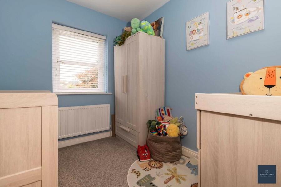 5 Rowan Mews