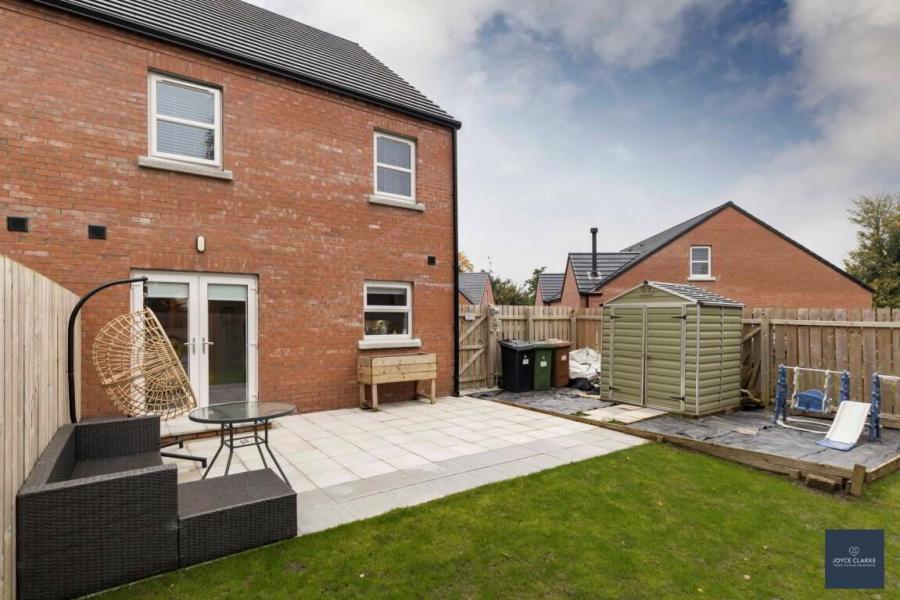 5 Rowan Mews
