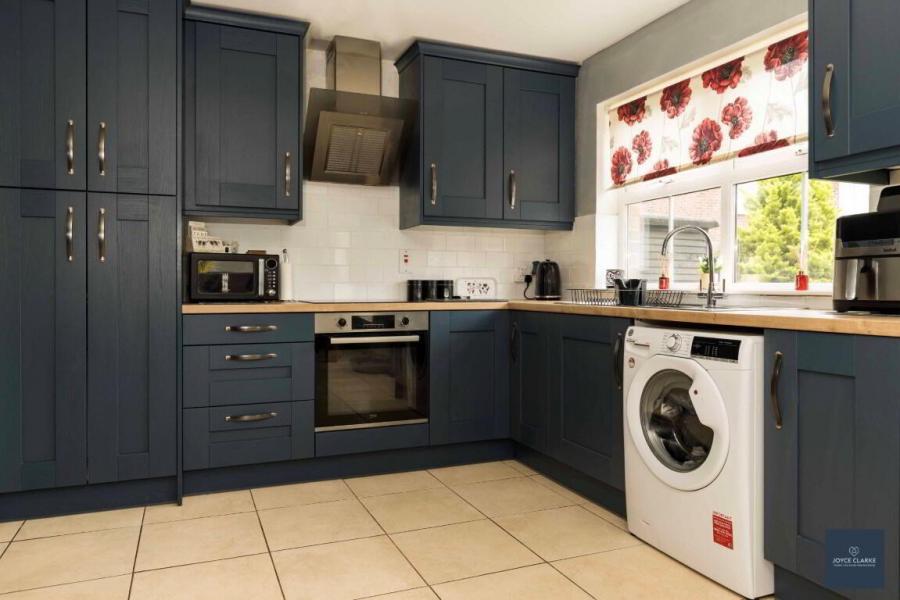 34 Selshion Hall 34 Selshion Hall