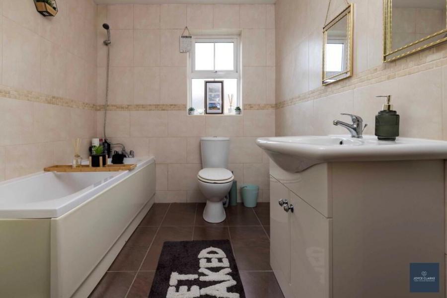 34 Selshion Hall 34 Selshion Hall