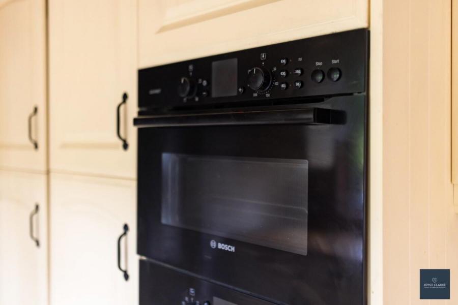 12 Kensington Avenue