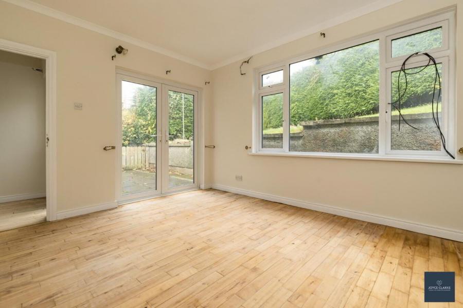 12 Kensington Avenue