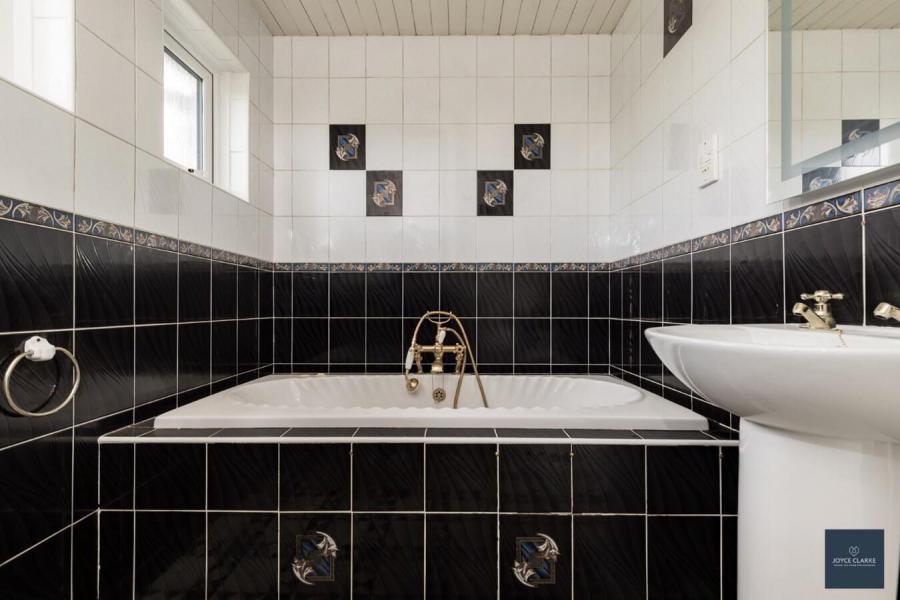 12 Kensington Avenue