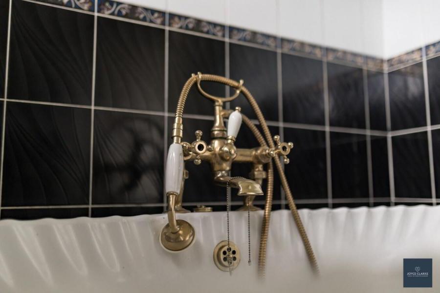 12 Kensington Avenue