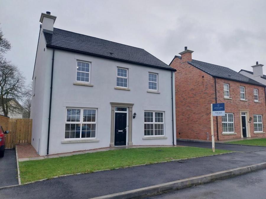 104, Brick, Dickson's Wood