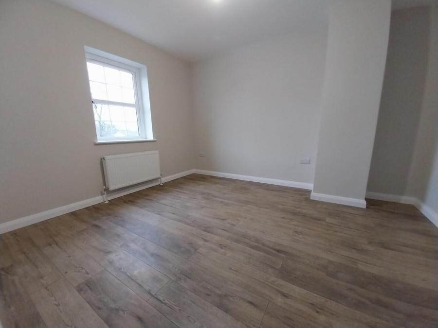 104, Brick, Dickson's Wood